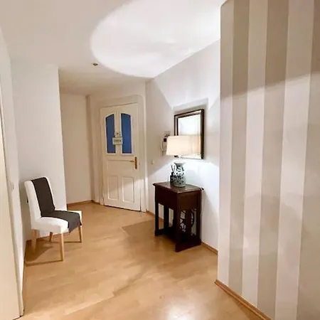 Dachgeschosswohnung Mit 2 Schlafzimmern Zentrum Nord Mit Aufzug Leipzig Eksteriør billede