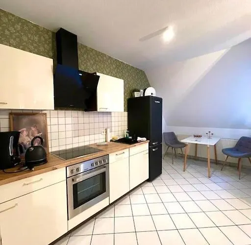 Dachgeschosswohnung Mit 2 Schlafzimmern Zentrum Nord Mit Aufzug